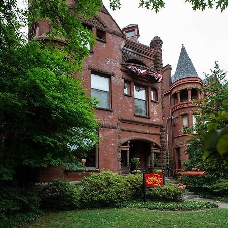 Louisville Bourbon Inn Ngoại thất bức ảnh
