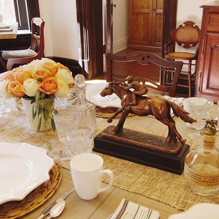 Louisville Bourbon Inn Ngoại thất bức ảnh